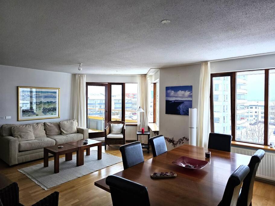 Апартаменты Family Penthouse With Great View Garthabaer Экстерьер фото